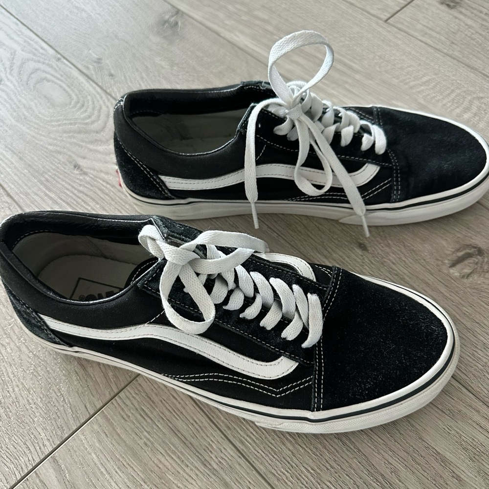Vans Classic Women’s Sneakers